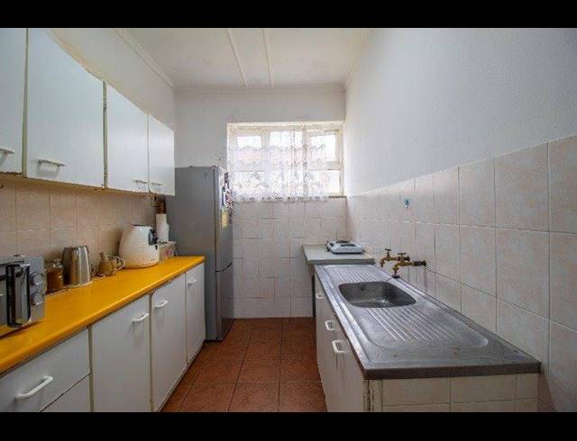 2 BEDROOM FLAT FOR SALE IN BLUFF
